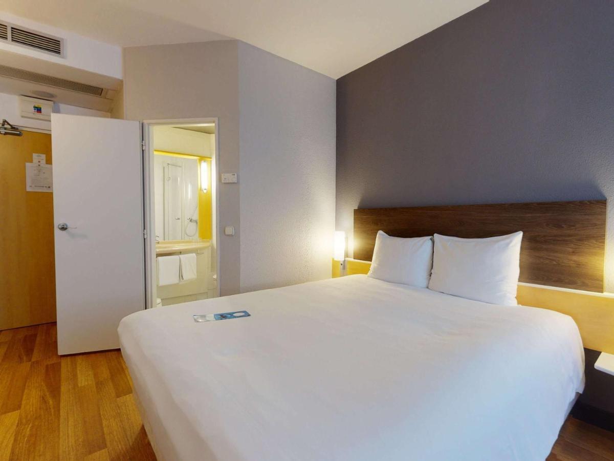 Ibis Bratislava Centrum Exterior foto