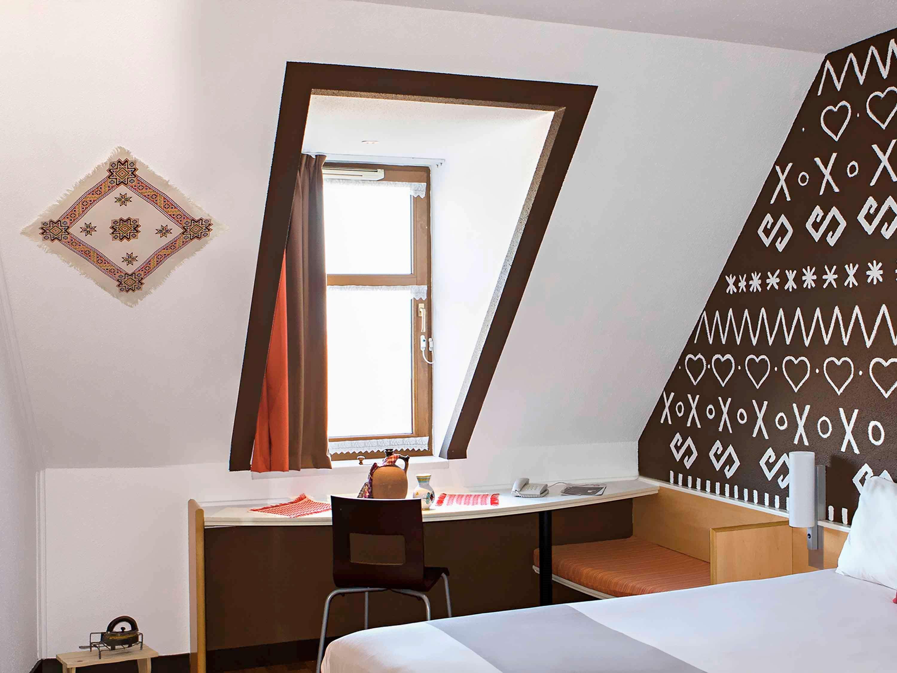 Ibis Bratislava Centrum Exterior foto