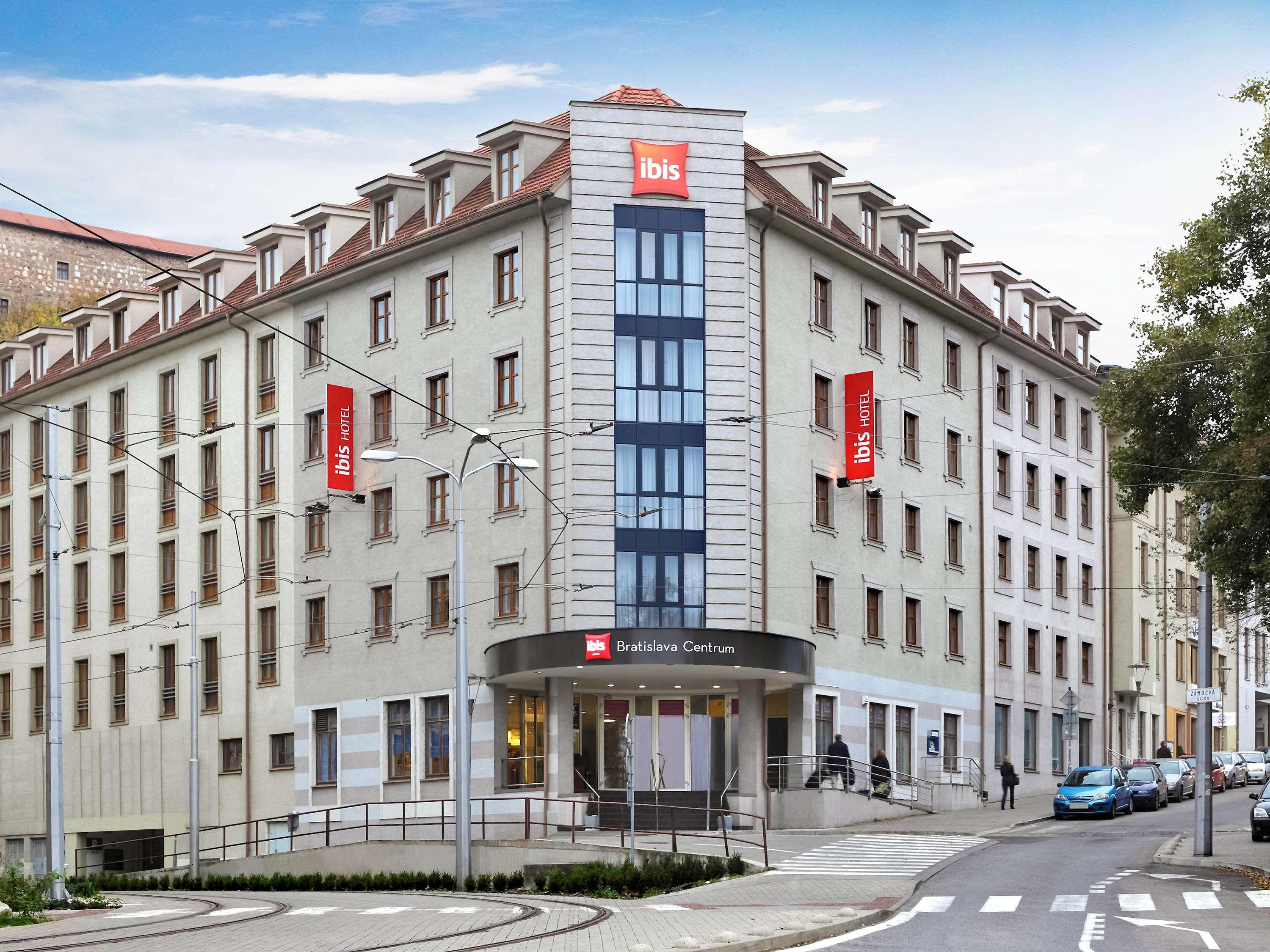 Ibis Bratislava Centrum Exterior foto