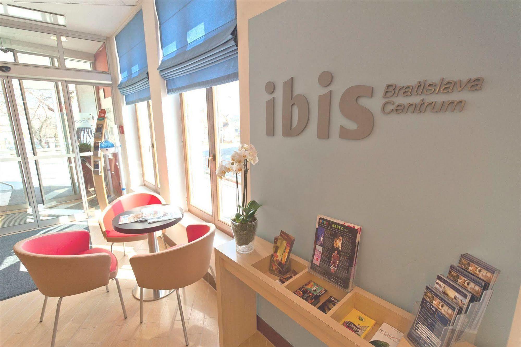 Ibis Bratislava Centrum Exterior foto